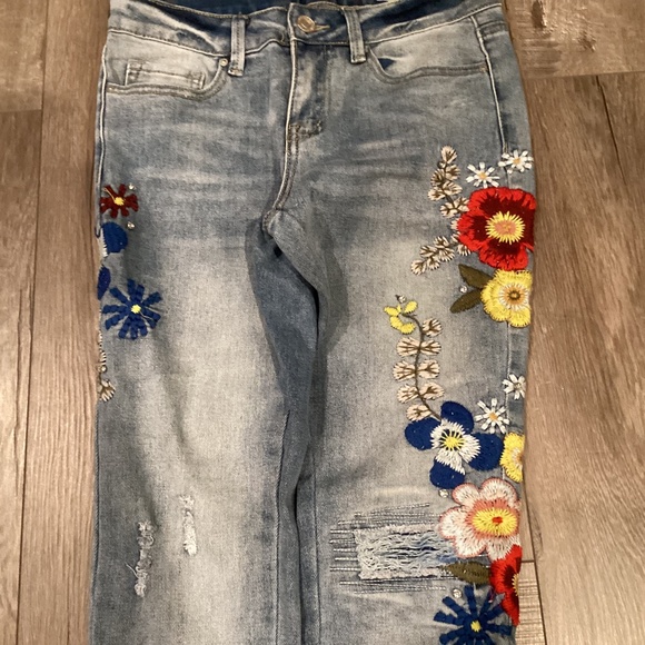 Indigo Rein Floral Design Blue Jeans, Size 3, Color Multi Colored - Picture 4 of 4